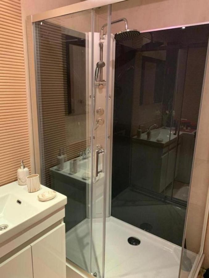 Marcy Apartament Apartment Bukares Bagian luar foto